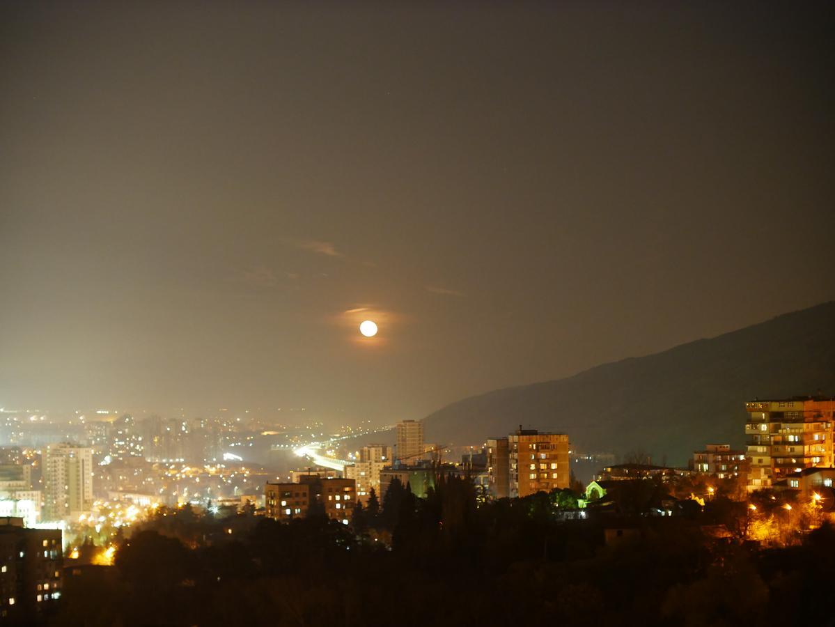 My Garden Hotel Tbilisi Buitenkant foto